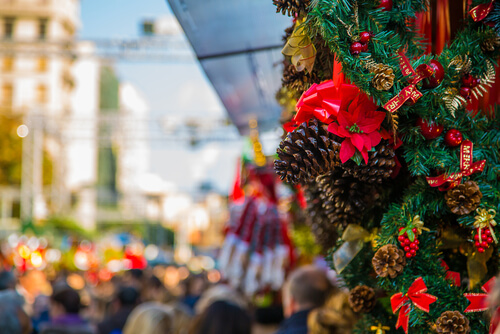 Mexiko: Kunstvolle Piñatas